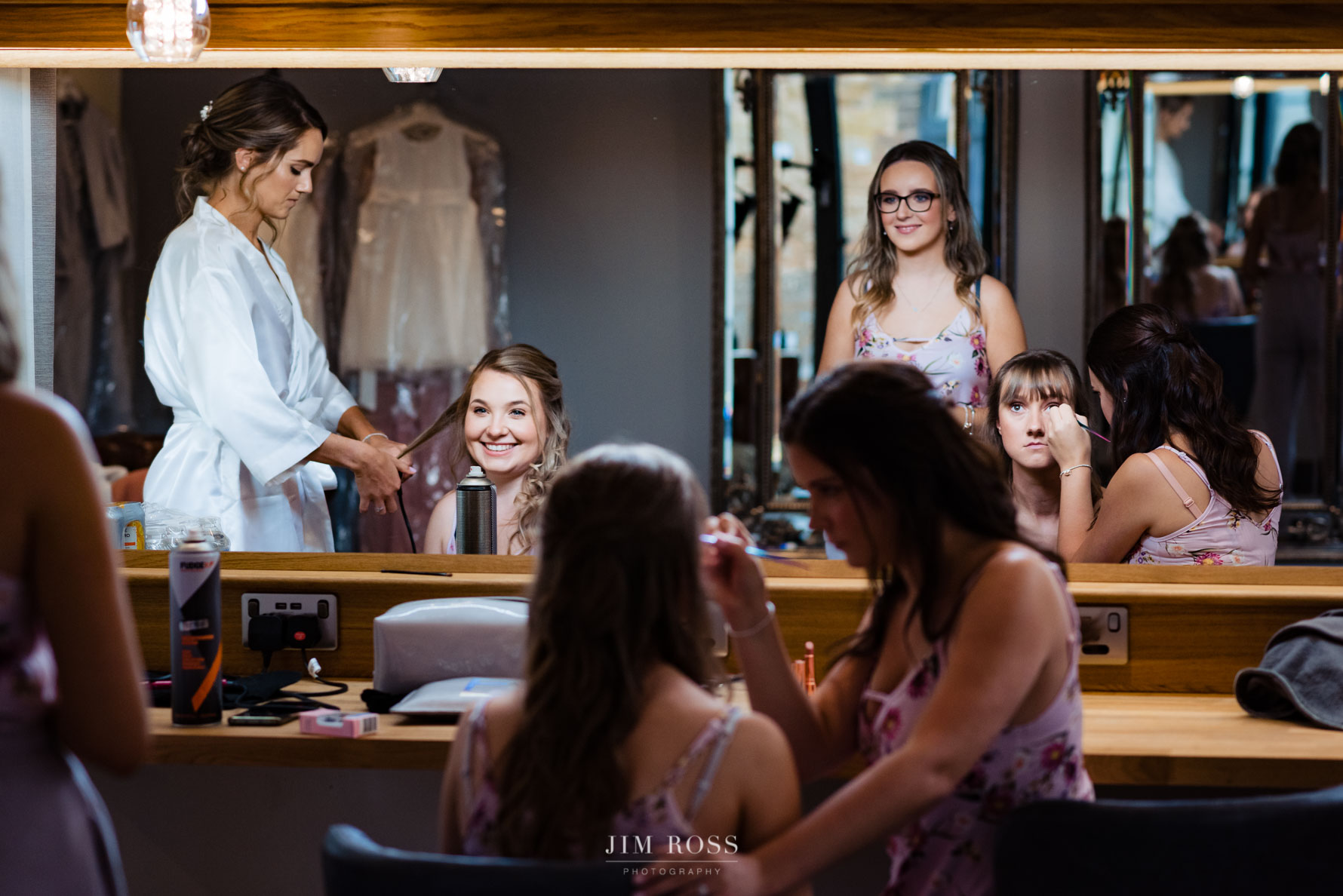 long mirror bridesmaids getting ready